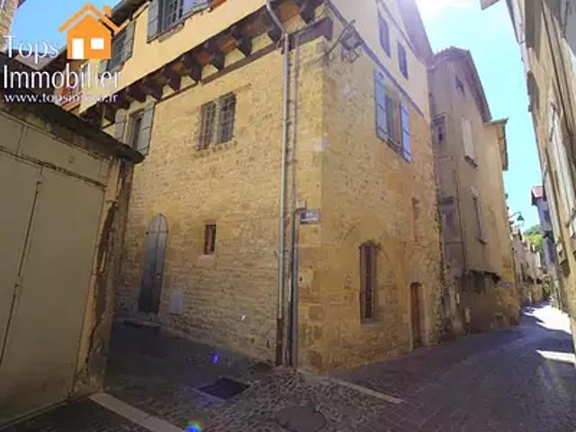 Villefranche de Rouergue 12200 Achat / Vente maison 8 pièces t8 au dernier étage terrasse