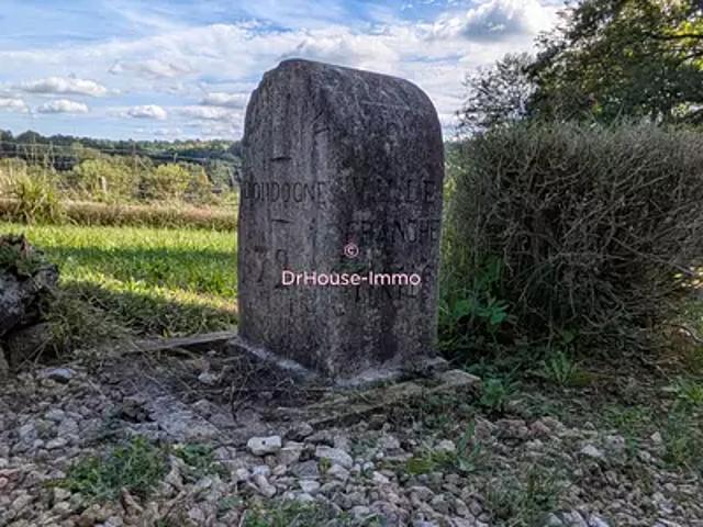 Villefranche du Périgord 24550 Achat / Vente divers 8 pièces terrasse parking