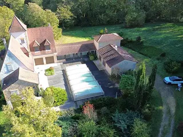 Villefranche du Périgord 24550 Achat / Vente maison 10 pièces t10 parking