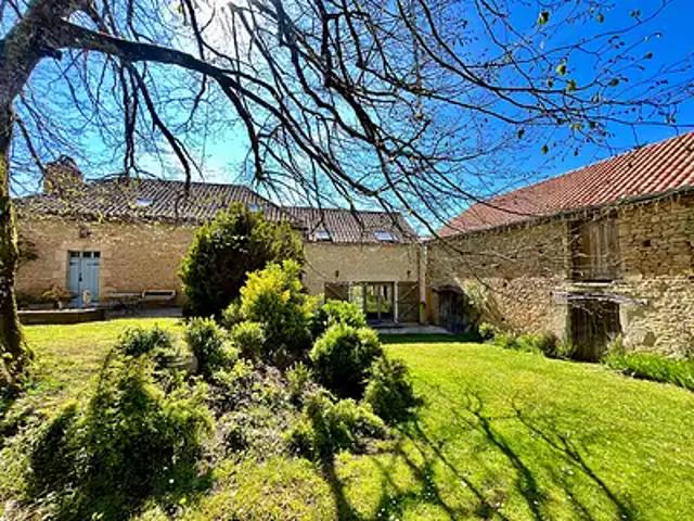 Villefranche du Périgord 24550 Achat / Vente maison 8 pièces t8 piscine cave