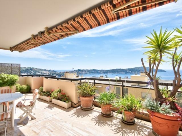 VILLEFRANCHE SUR MER 3/4 PIECES DE 90M² À VENDRE VUE MER TERRASSE DE 65M² JARDIN DE 75M² PISCINE GARAGE