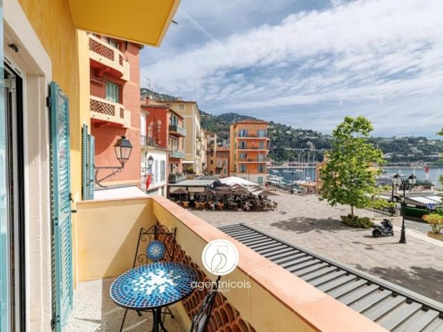 Villefranche sur Mer / Vieille Ville Bord de mer: 3 Pièces / Clés en main / Vue mer panoramique / Balcon
