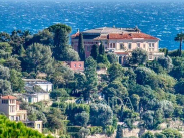 Villefranche sur Mer – Dernier étage d'exception avec vue mer panoramique