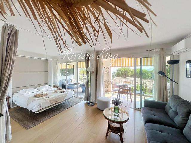 Villefranche sur mer Pont St Jean Terrasse vue mer 35m² Villefranche sur Mer