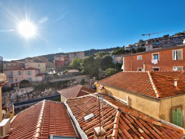 VILLEFRANCHE SUR MER STUDIO DE 23 M2 A VENDRE EN ETAGE ELEVE EN PARFAIT ETAT VUE DEGAGEE IDEAL INVESTISSEMENT LOCATIF OU PIED A TERRE