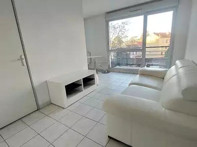 Villefranche sur Saône 69400 Location appartement 2 pièces t2 piscine balcon