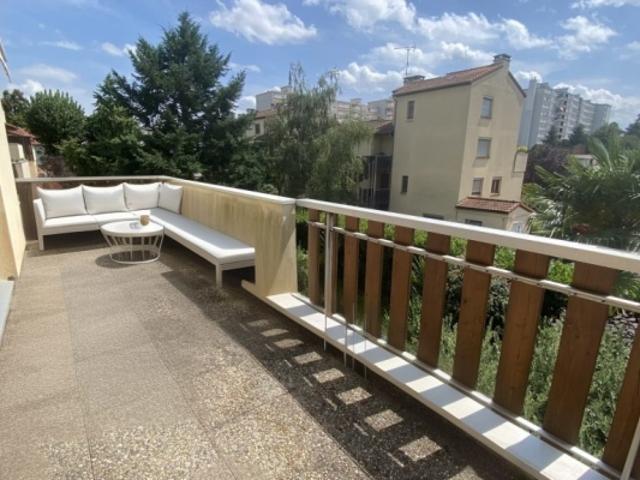 VILLEFRANCHE prox centre