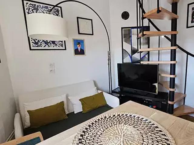 Villejuif 94800 Location appartement 2 pièces t2 au dernier étage balcon