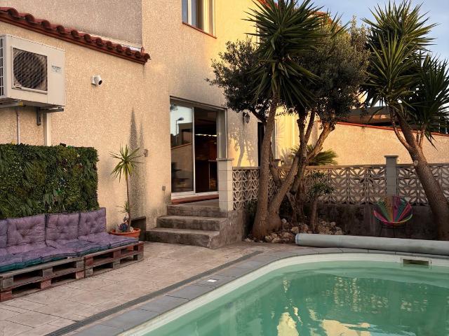 VILLELONGUE−DE−LA−SALANQUE: VILLA 3 FACES − 5 PIECES − PISCINE