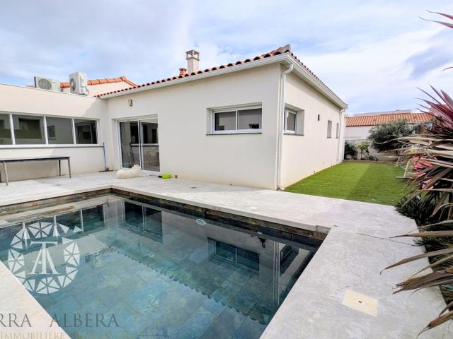 Villelongue dels Monts Villa moderne de plain pied 3 chambres avec piscine et garage