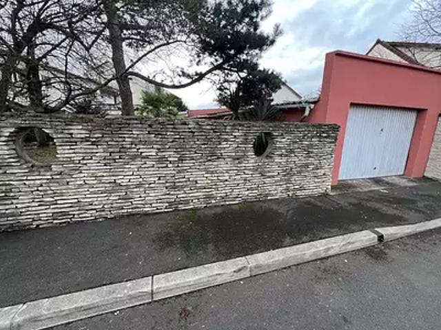 Villepinte 93420 Achat / Vente maison 2 pièces t2 au dernier étage piscine