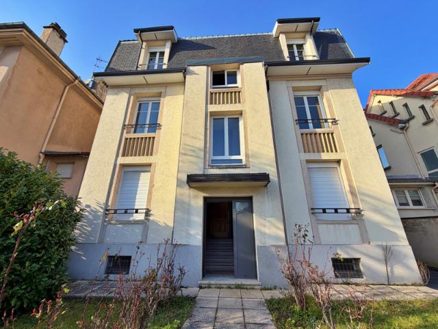 VILLERS LES NANCY: APPARTEMENT T4 RÉNOVÉ AVEC GARAGE