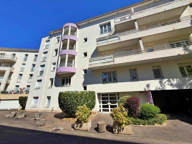 VILLERS LES NANCY: SUPERBE T1 MEUBLÉ AVEC PARKING
