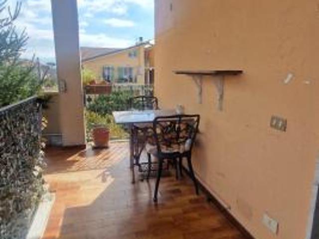 Villetta trifamiliare in vendita a Marina di Massa Massa 130 mq Rif: 1399568