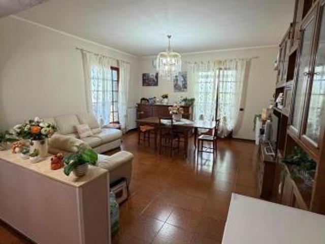 Villetta trifamiliare in vendita a Castelnuovo Magra 160 mq Rif: 1411736