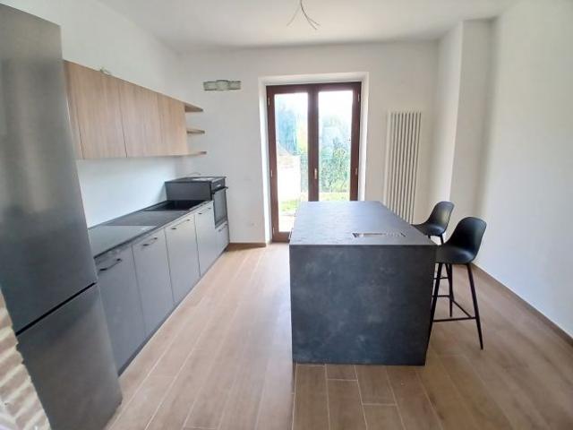Villetta a schiera con garage