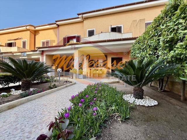 Villetta a schiera con giardino in via salvatore monteforte, Siracusa