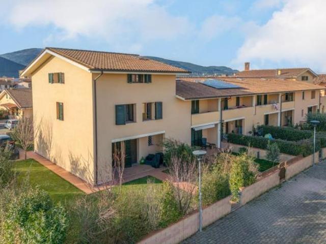 Villetta a schiera angolare in vendita a Bientina 200 mq Rif: 1422213