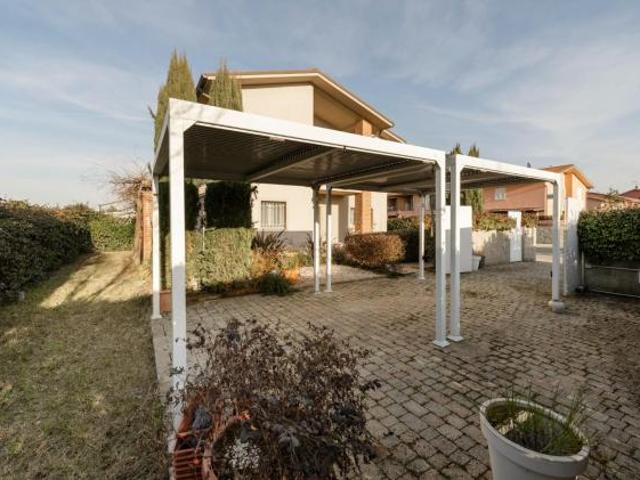 Villetta a schiera angolare in vendita a Gello Pontedera 150 mq Rif: 1417605