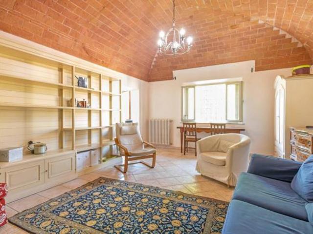 Villetta a schiera angolare in vendita a Pettori Cascina 230 mq Rif: 1396454