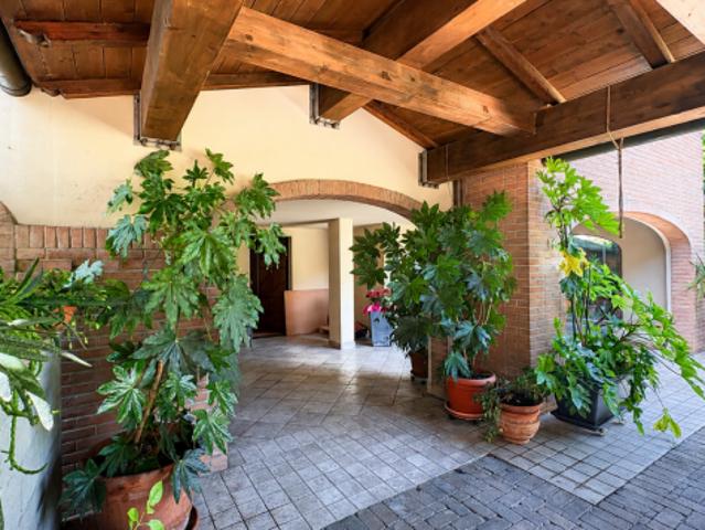 Villetta a schiera angolare in vendita a Pontedera 150 mq Rif: 1414473