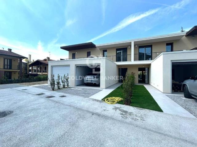 Villetta a Schiera di 104 mq in vendita VIA COSTANTINO IL GRANDE, 5, Desenzano del Garda, Lombardia