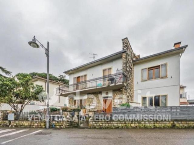 Villetta a schiera di 145 m con 4 locali in vendita a Campi Bisenzio [rif. DV 13513]