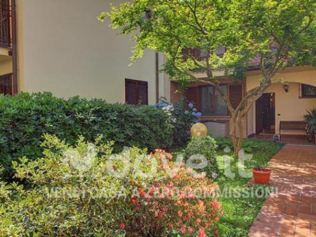 Villetta a schiera di 180 m con 4 locali in vendita a Cinisello Balsamo [rif. DV 13443]