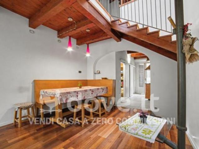 Casa indipendente di 195 m con 3 locali e box auto doppio in vendita a Faenza [rif. DV 12849]