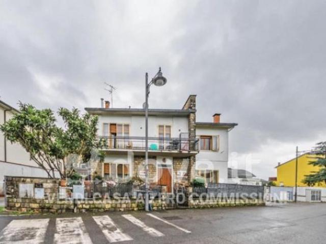 Villetta a schiera di 200 m con 5 locali in vendita a Campi Bisenzio [rif. DV 13514]