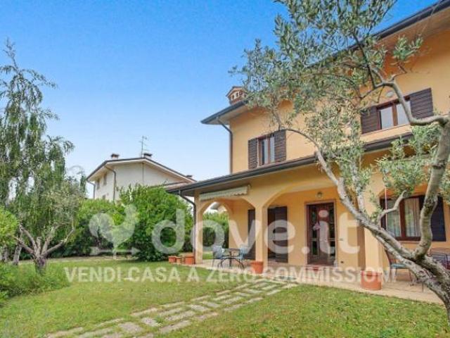Villetta a schiera di 392 m con 5 locali e box auto in vendita a Affi [rif. DV 13446]