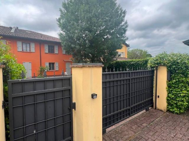 Villetta a schiera in affitto a Modena MO