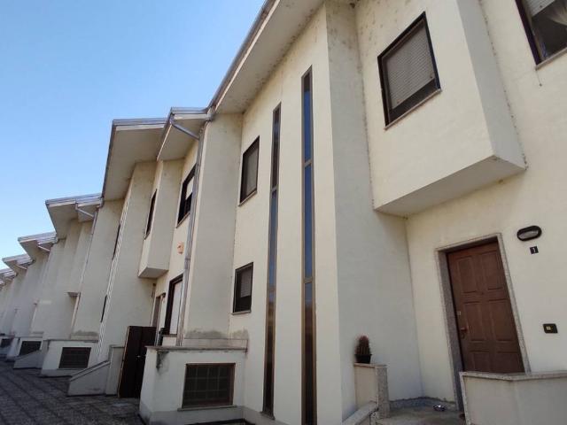 Villetta a schiera in affitto a Novara NO