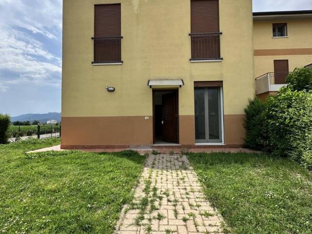 Villetta a schiera in affitto a Castegnero VI