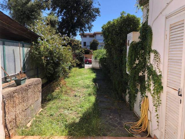 Villetta a schiera in affitto a Fiumicino RM