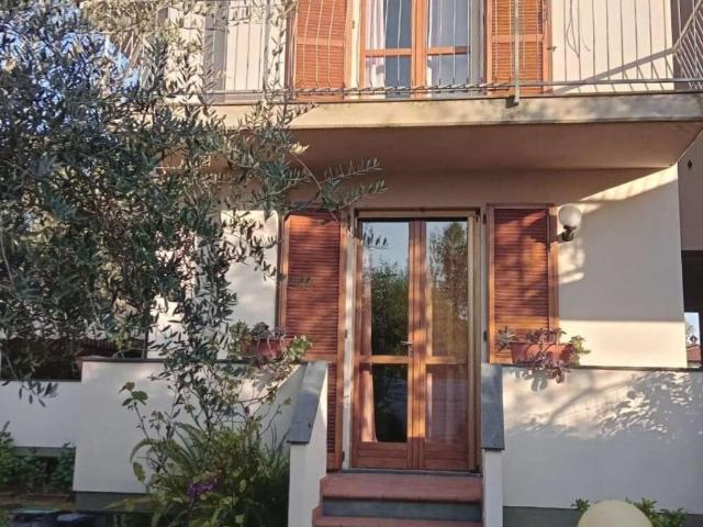 Villetta a schiera in affitto a Forte Dei Marmi Caranna