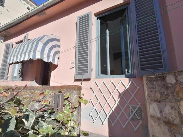 Villetta a schiera in affitto a Lucca 70 mq Rif: 1425390
