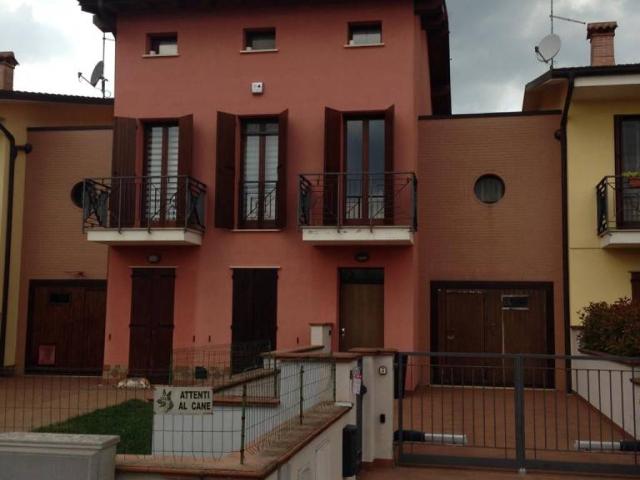 Villetta a schiera in affitto a Porto Mantovano MN