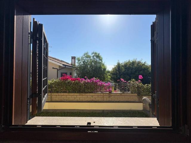 Villetta a schiera in affitto a Roma RM
