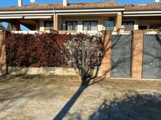 Villetta a schiera in affitto a Roma RM
