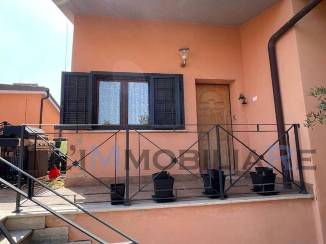 Villetta a schiera in affitto a Roma RM