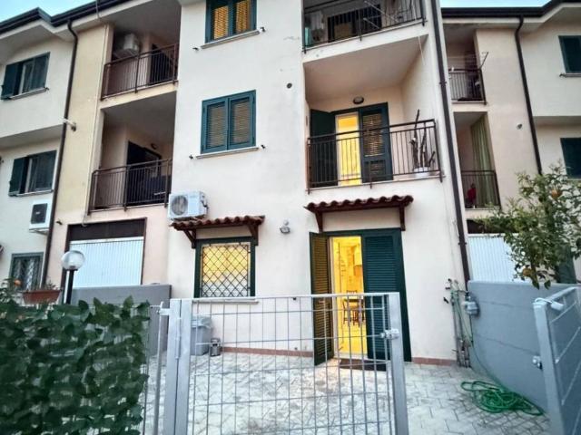Villetta a schiera in affitto a Teverola CE