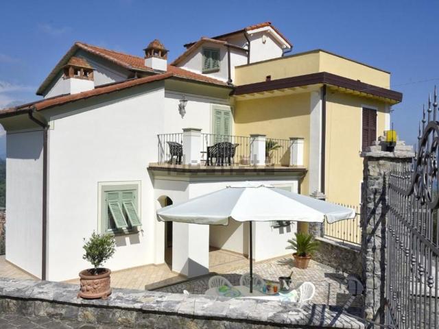 Villetta a schiera in affitto di 90 m² in Via di murlo