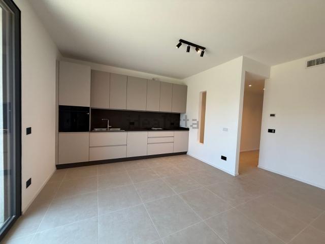 Villetta a schiera in affitto di 150 m² in Via Roma