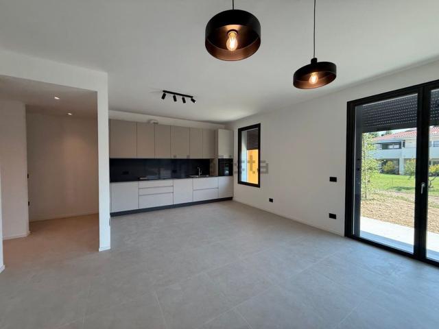 Villetta a schiera in affitto di 150 m² in Via Roma