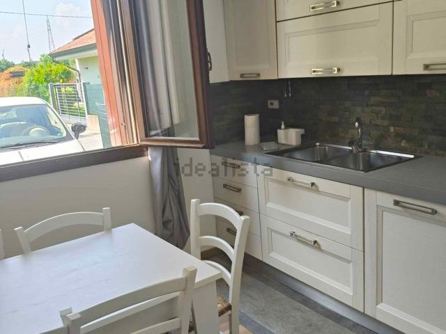Villetta a schiera in affitto di 160 m² in Via Due Palazzi