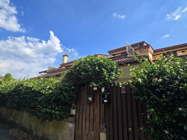 Villetta a schiera in affitto di 160 m² in Via Monte Venere, 18