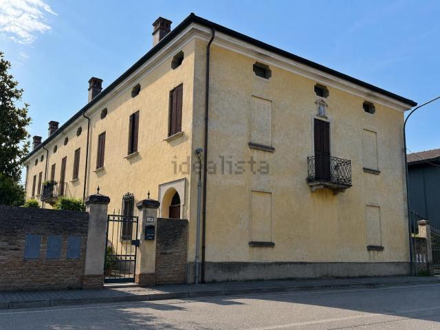 Villetta a schiera in affitto di 190 m² in Via Cesare Battisti, 119