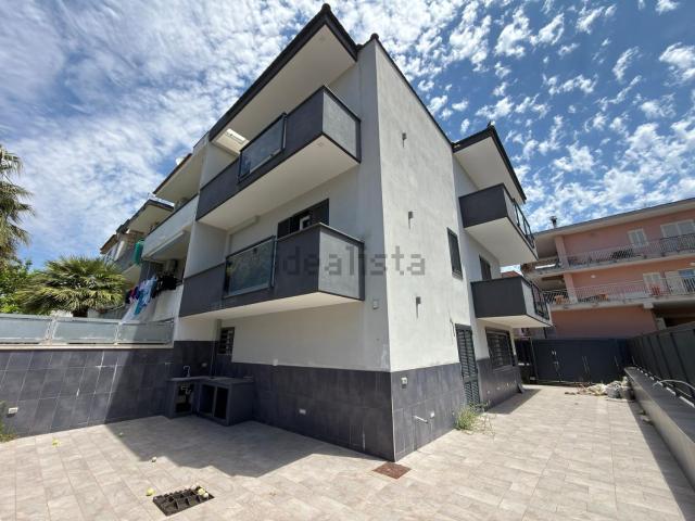 Villetta a schiera in affitto di 240 m² in Corso Italia, 57