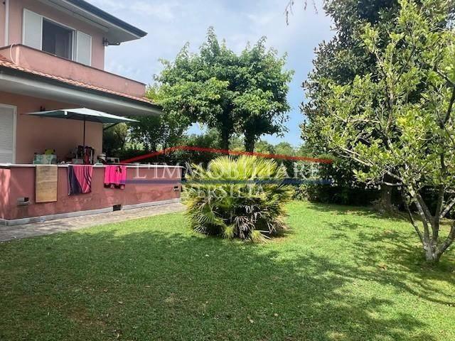 Villetta a schiera in vendita a Massa MS